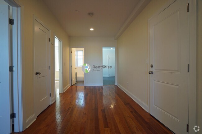 Building Photo - 123 Sutherland Rd Rental