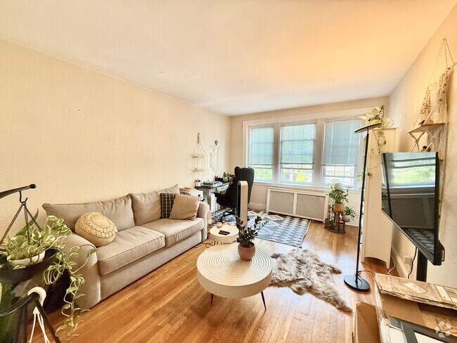 Building Photo - 90 Kilsyth Rd Unit 22 Rental