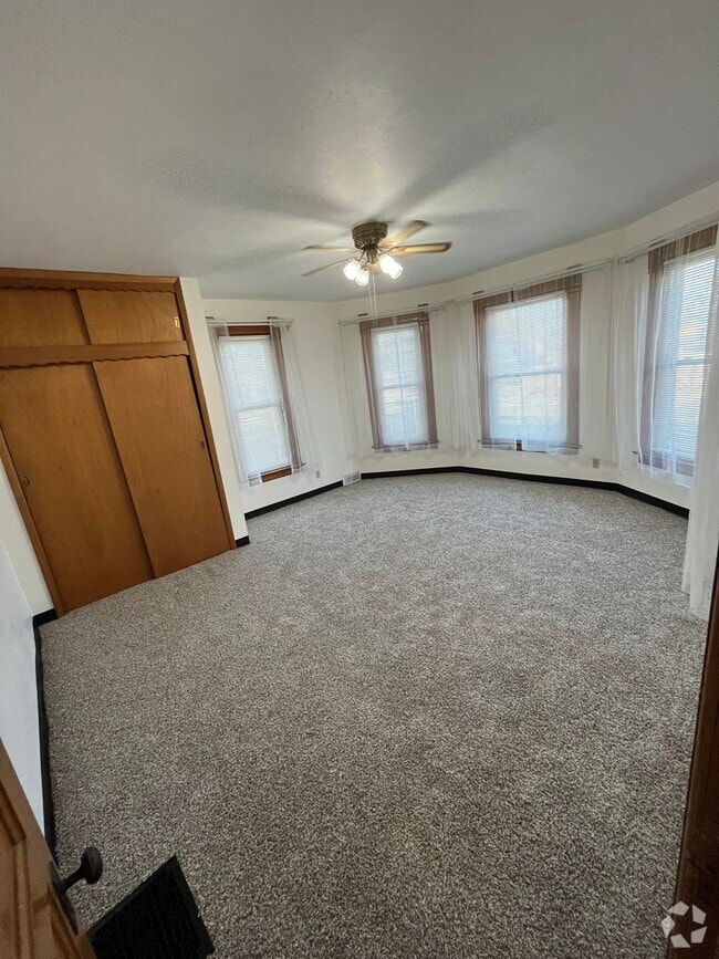 Building Photo - 1115 McClellan St Unit 1 Rental