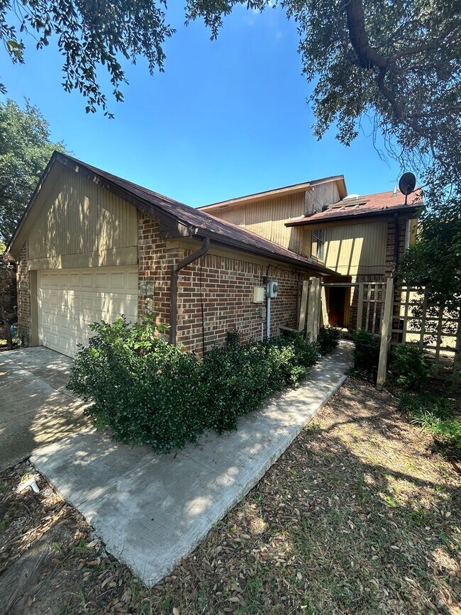 Building Photo - 3712 Pulsar Dr
