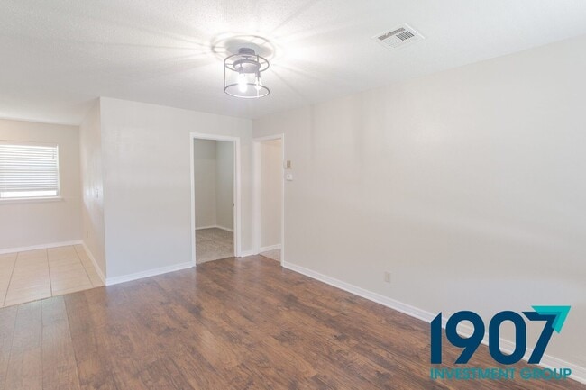 Photo - 709 NW 16th St