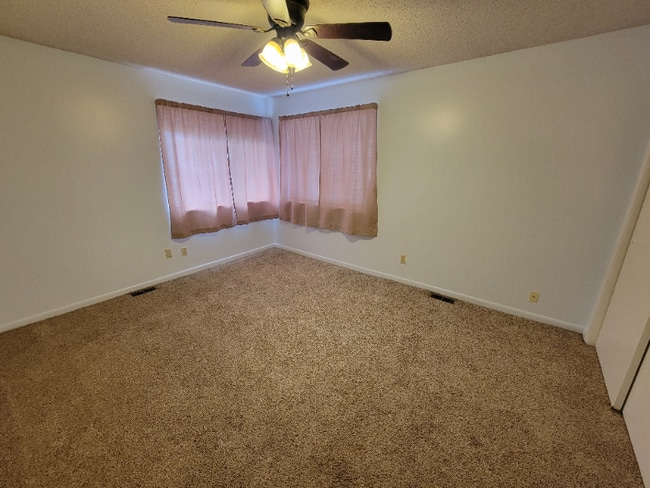 Photo - 8716 W University St Unit C