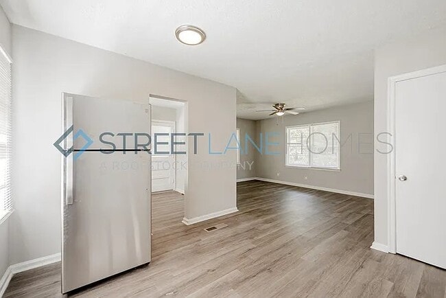 Photo - 4039 Bowman St