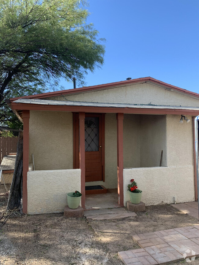 Building Photo - 3025 N Richey Blvd Rental