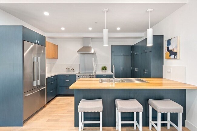 27 Saxton St Unit 1