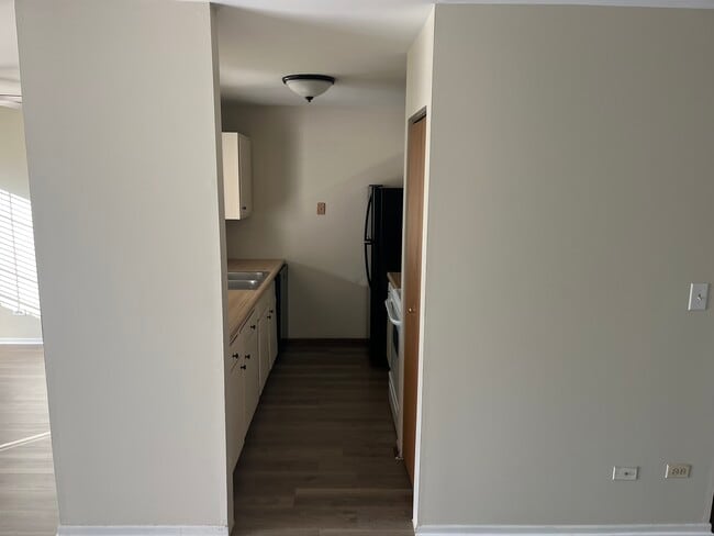 Photo - 660 Oriole Ct Unit 1A