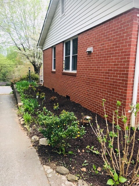 Photo - 212 Evans St