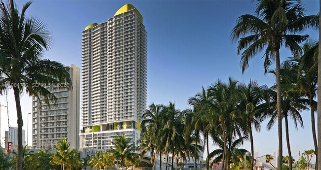 Building Photo - 185 SW 7th St Unit 3206