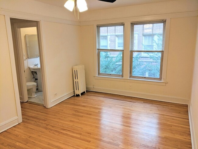 Building Photo - 517 W Brompton Ave Unit 119 Rental