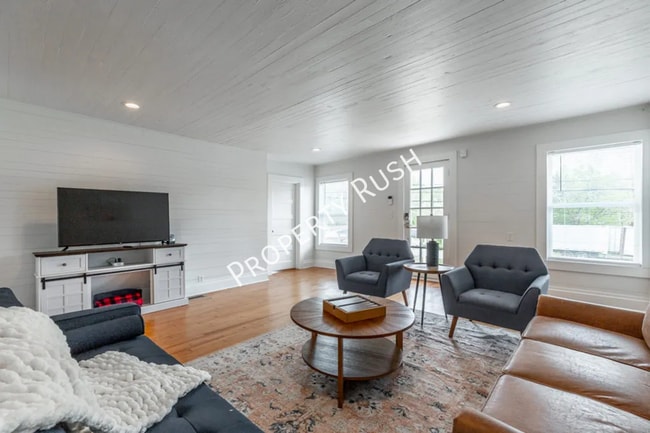 Photo - 1308 Dry Valley Rd