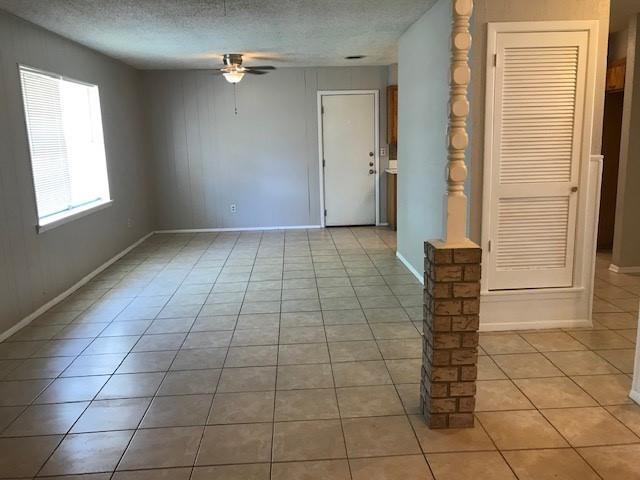 Photo - 4733 Don Juan St