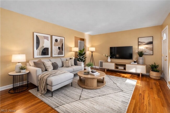 Photo - 629 Donald Ave