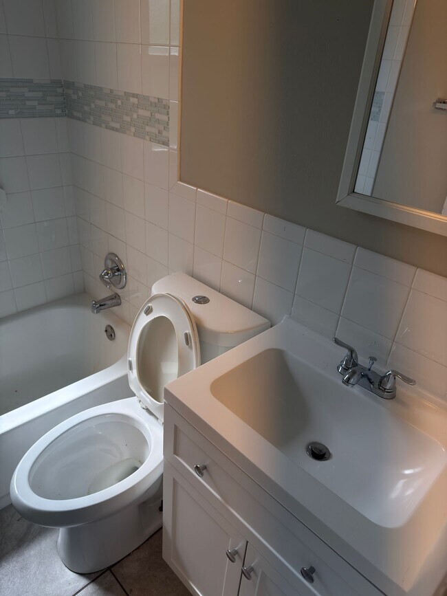 Photo - 6115 Avila Dr