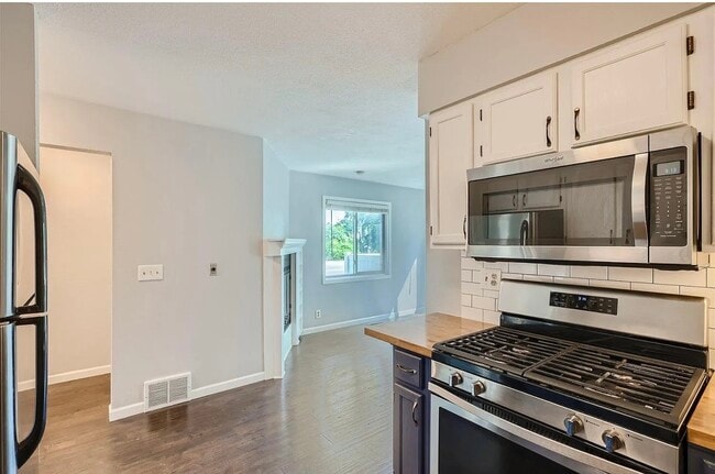 Photo - 2201 2nd Ave N