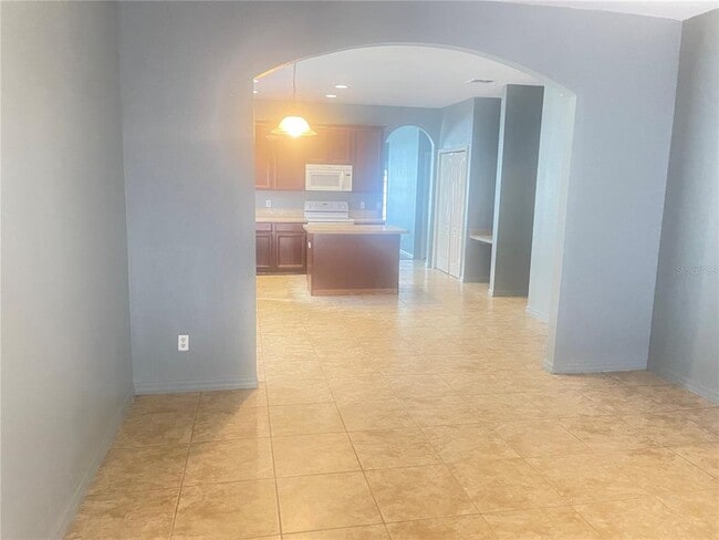 Photo - 1927 Ribbon Falls Pkwy