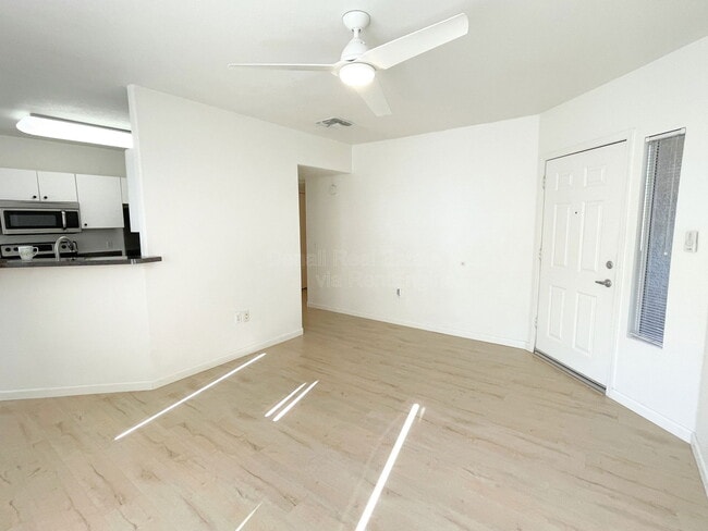 Photo - 1295 N Ash St Unit Apt 828