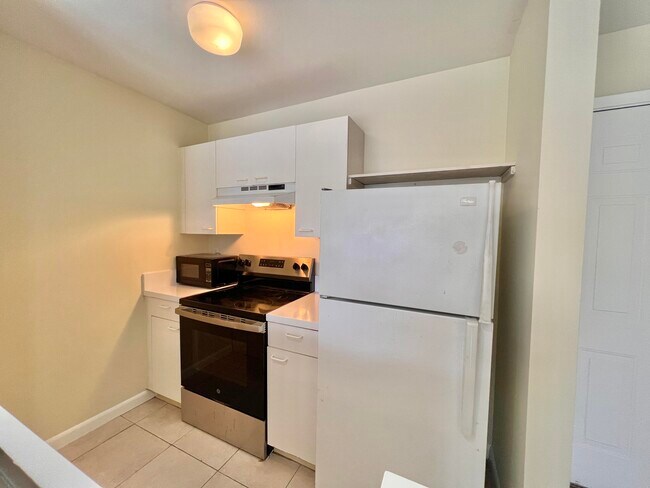 Photo - 4847 Via Palm Lakes Unit 1005