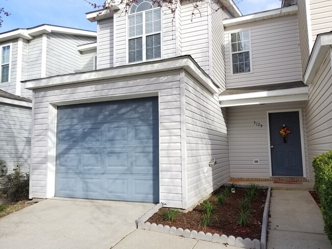 Photo - 3129 Achey Dr