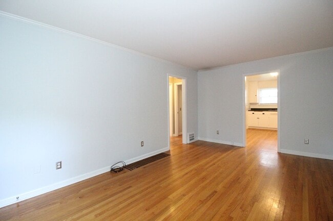 Photo - 2 Bedroom 1 Bath Home In Roeland Park