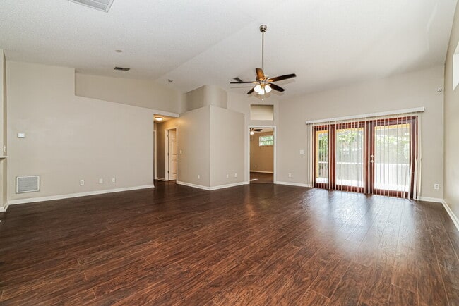 Photo - 4022 Fontana Pl