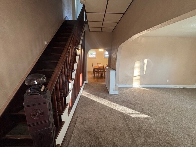 Photo - 16 Oak St