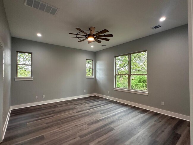 Photo - 142 Alele Dr