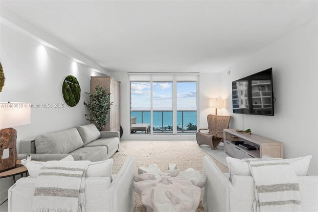 Photo - 2301 Collins Ave Unit 940