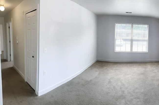 Photo - 421 W Water St