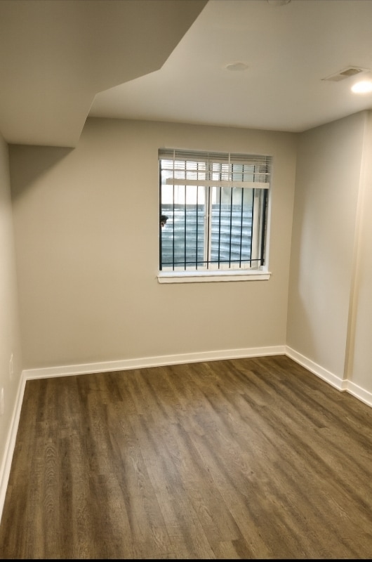 Building Photo - 1625 Fontain St Rental