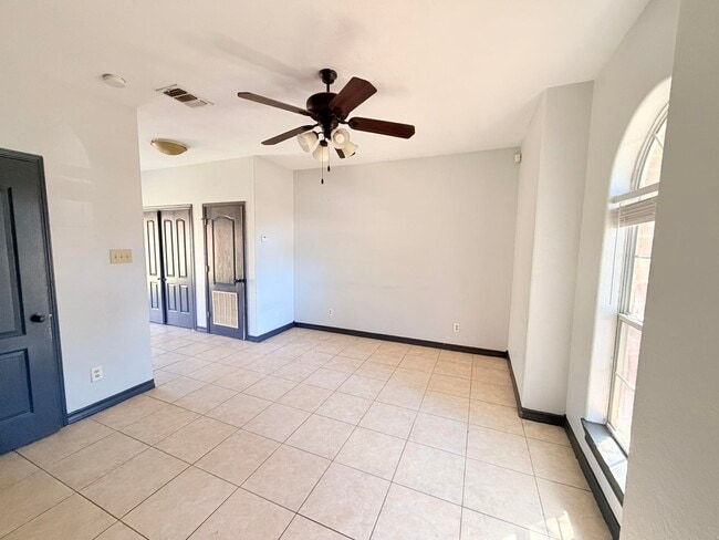 Photo - 10706 International Blvd Unidad 108
