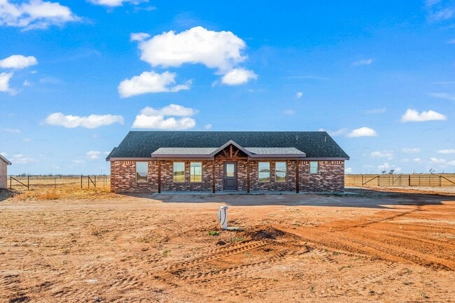 Building Photo - Country Living In Roosevelt ISD!