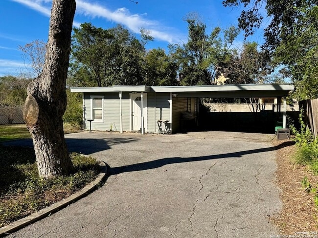 Photo - 207 E Terra Alta Dr