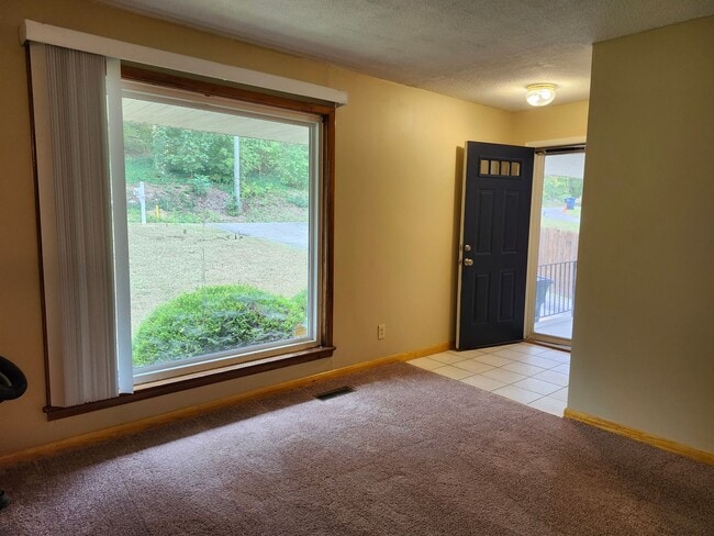 Photo - 1219 John Ross Rd Unit B
