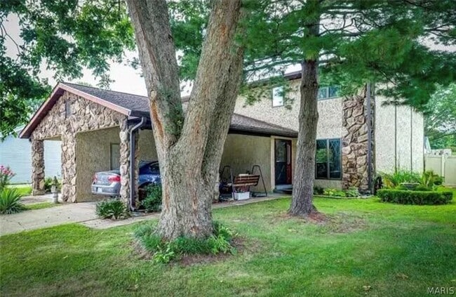 307 Britanna Dr
