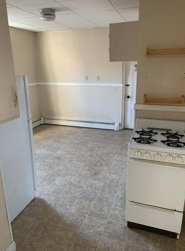 Photo - 61 Otis St Unit 3