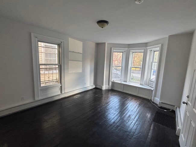 Photo - 101 Bristol St Apartamentos