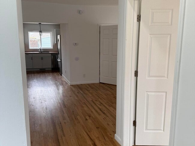 Photo - 332 2nd St