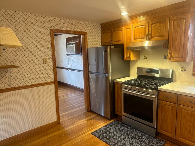 Photo - 235 Ashcroft Rd Unit #