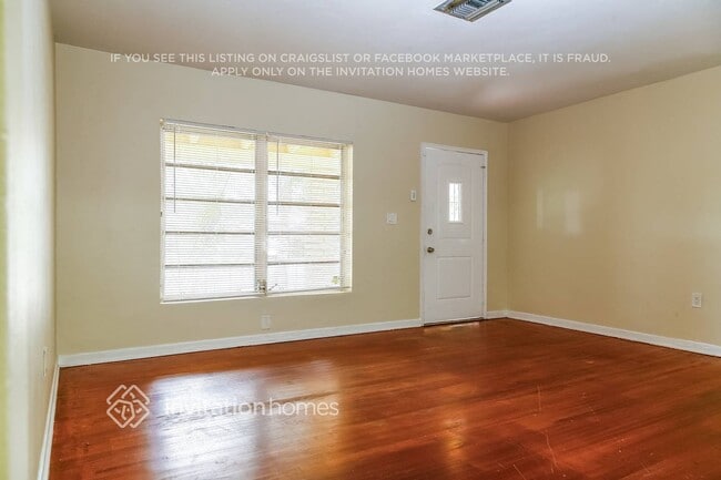 Photo - 245 NW 124th St