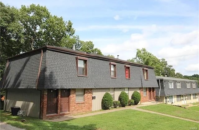 1104 Arrowhead Dr