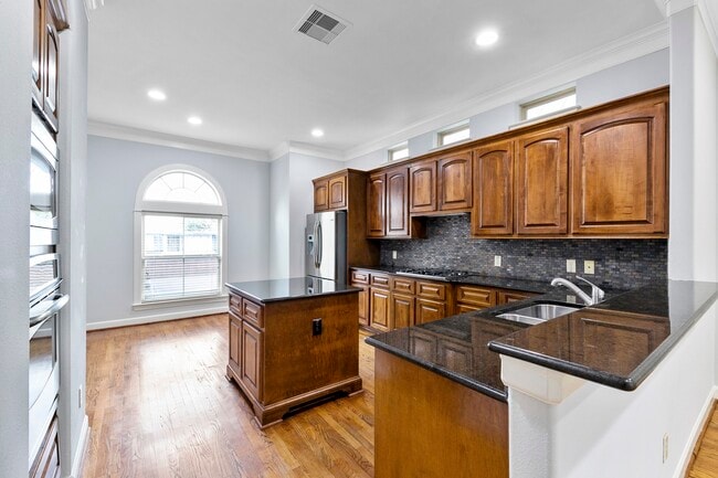 Photo - 3319 Bingham Manor Ln