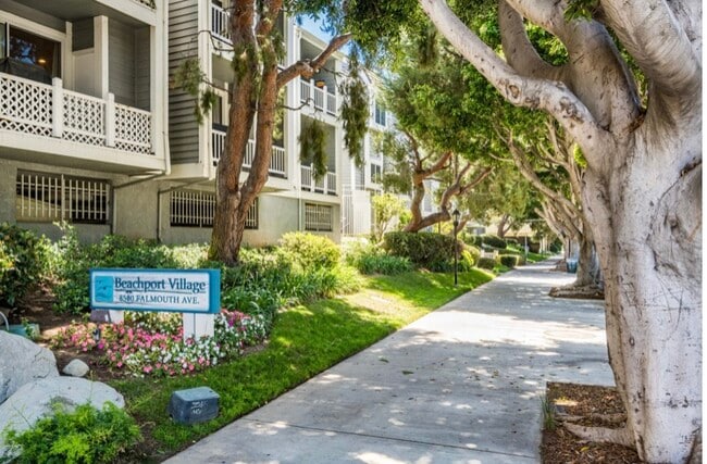 Beachport Village - Playa del Ray, California - 8500 Falmouth Ave Unit 3116
