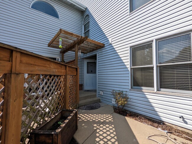 Photo - 219 Wethington Dr