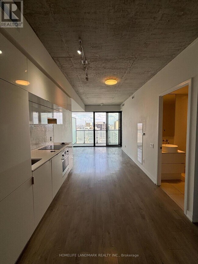 Photo - 185 Roehampton Ave Unit 1209