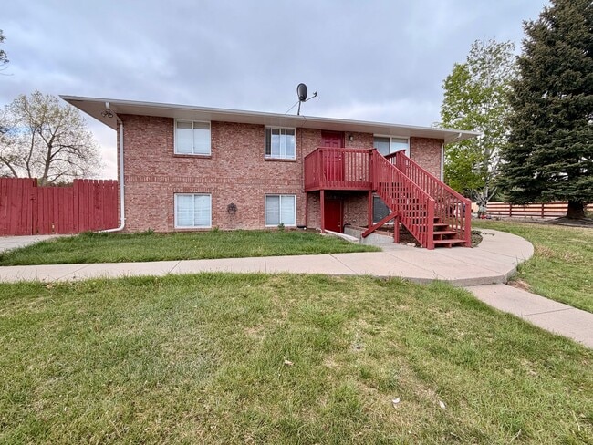 Building Photo - 1330 17th Ave Unit 1330 17th Ave  A