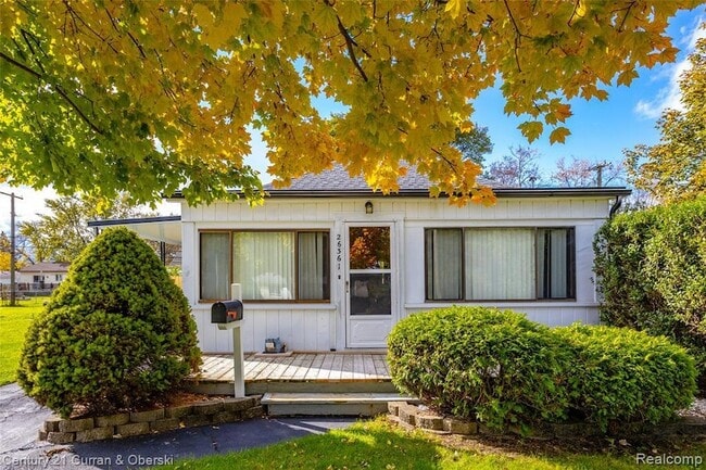 Building Photo - 26361 Parkington St