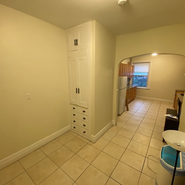 Photo - 16 Euston St Unit 3