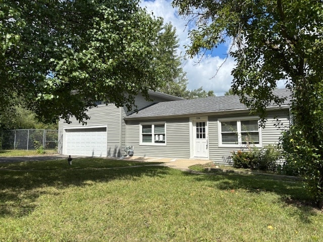 Building Photo - 234 E Shorewood Dr Rental