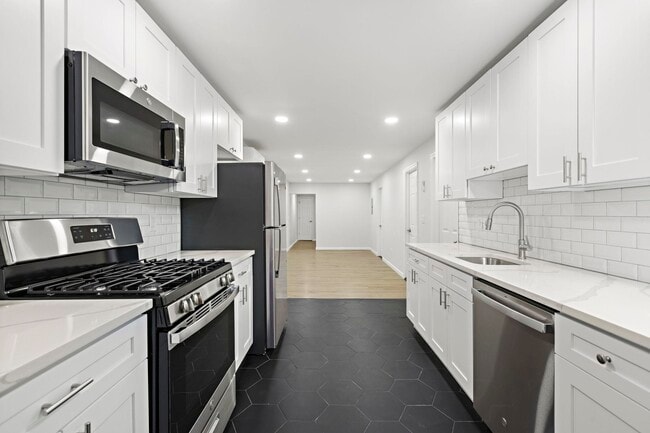 Photo - 173 Van Horne St Unit 1