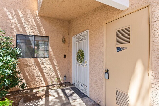 Photo - 1 MONTH FREE!!! 2 BEDROOM SINGLE STORY TOWNHOME 55+ COMMUNITY